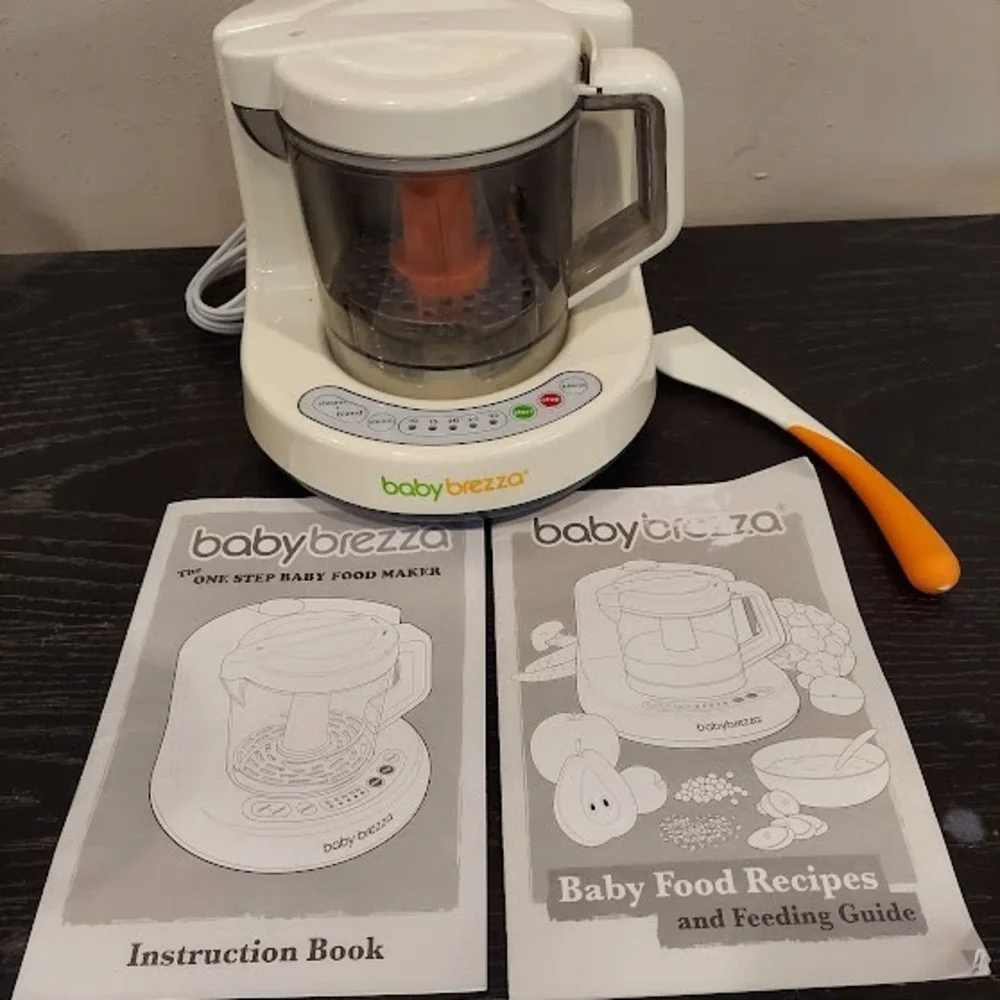 Baby Brezza One Step Baby Food Maker White Steamer‎ and Blender with Manuals